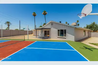 13805 N 31st Avenue, Phoenix, AZ 85053 - Photo 1