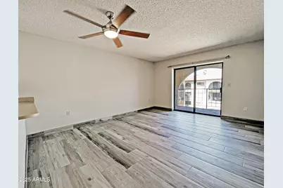 3033 E Devonshire Avenue #Unit 3034, Phoenix, AZ 85016 - Photo 1