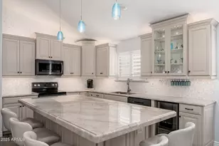 4253 E Raven Rd, Phoenix, AZ 85044 - Photo 1