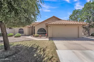 3882 S Hawthorn Dr, Chandler, AZ 85248 - Photo 1