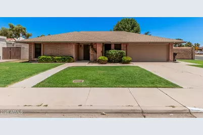 2956 E Concho Avenue, Mesa, AZ 85204 - Photo 1