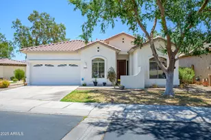 2519 E Darrel, Phoenix, AZ 85042 - Photo 1