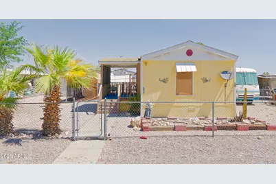 690 W Granada Drive, Quartzsite, AZ 85346 - Photo 1
