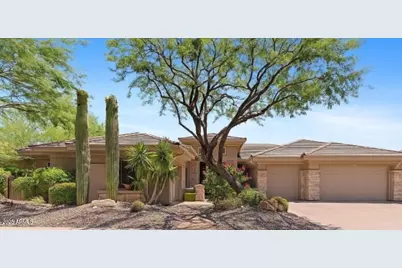 42013 N La Crosse Trail, Phoenix, AZ 85086 - Photo 1