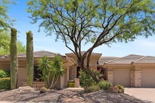 42013 N La Crosse Trail, Phoenix, AZ 85086 - Photo 1