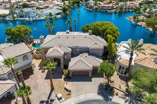 1410 W Sandpiper Dr, Gilbert, AZ 85233 - Photo 1