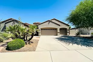 2720 E Hazeltine, Chandler, AZ 85249 - Photo 1