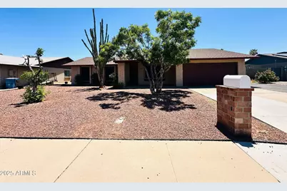 2811 N Evergreen, Chandler, AZ 85225 - Photo 1