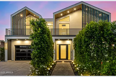 8038 E Clarendon Avenue, Scottsdale, AZ 85251 - Photo 1