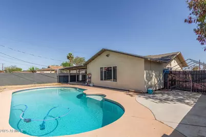 4238 W Krall Street, Phoenix, AZ 85019 - Photo 1