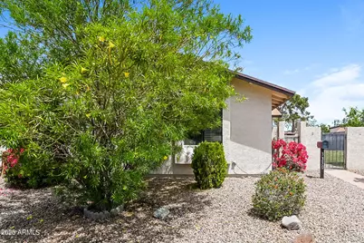 3350 W Country Gables, Phoenix, AZ 85053 - Photo 1