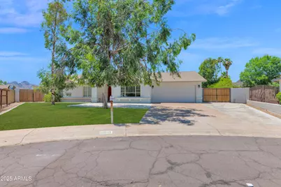 2607 E Mercer, Phoenix, AZ 85028 - Photo 1