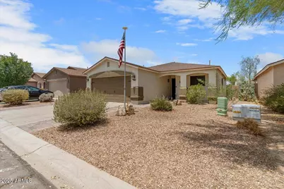 1046 E Silversmith Trail, San Tan Valley, AZ 85143 - Photo 1