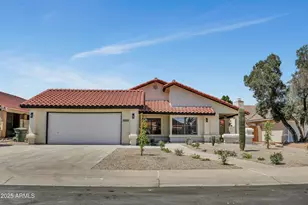 3926 E Coconino St, Phoenix, AZ 85044 - Photo 1