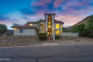 1527 E Mission Ln, Phoenix, AZ 85020 - Photo 1