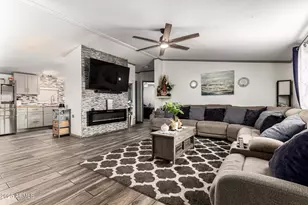 33 E Libby St, Phoenix, AZ 85022 - Photo 1