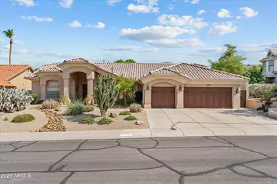 2715 E Vista, Phoenix, AZ 85032 - Photo 1