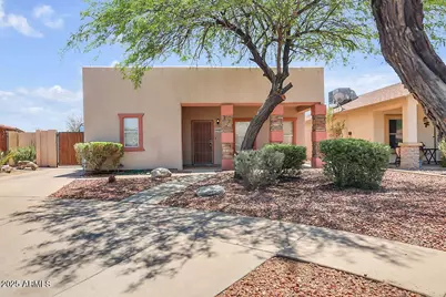 1440 E Saint Catherine Avenue, Phoenix, AZ 85042 - Photo 1