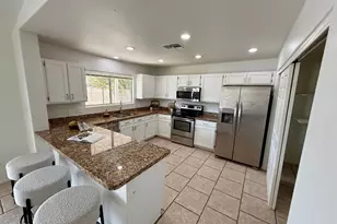 21426 N 33rd Dr, Phoenix, AZ 85027 - Photo 1