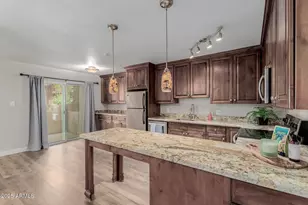 5525 E Thomas Rd, Phoenix, AZ 85018 - Photo 1