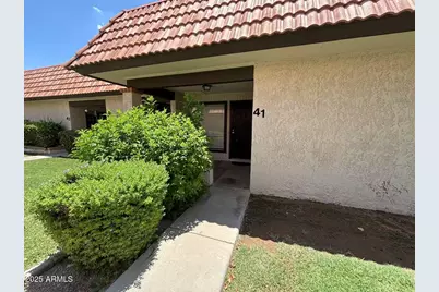 25 N Cottonwood Street #41, Chandler, AZ 85225 - Photo 1