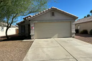 10621 W Piccadilly Rd, Avondale, AZ 85392 - Photo 1