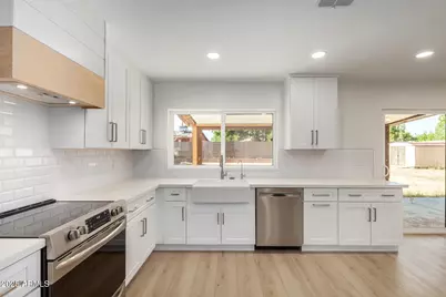 5038 E Winchcomb Drive, Scottsdale, AZ 85254 - Photo 1