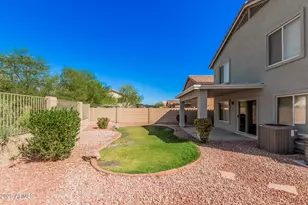 22394 W Desert Bloom St, Buckeye, AZ 85326 - Photo 9