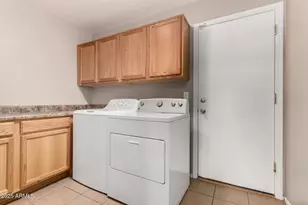 22394 W Desert Bloom St, Buckeye, AZ 85326 - Photo 43