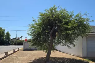 8230 N 42nd Dr, Phoenix, AZ 85051 - Photo 1