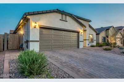 10819 W Swayback, Peoria, AZ 85383 - Photo 1