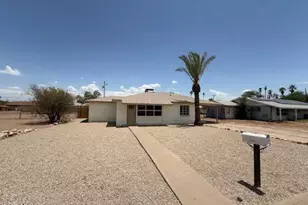 1004 N Gilbert, Casa Grande, AZ 85122 - Photo 1