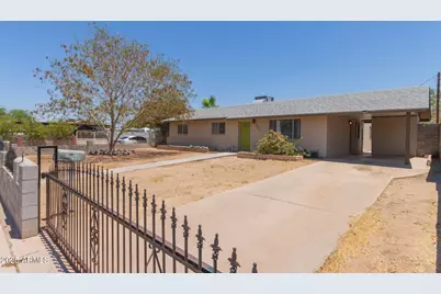 8437 S 5th Drive, Phoenix, AZ 85041 - Photo 1