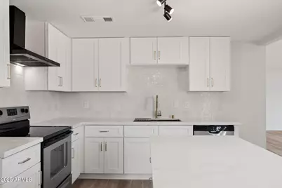 1645 N 73rd, Phoenix, AZ 85035 - Photo 1