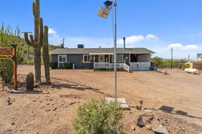 20641 E Squaw Valley Road, Black Canyon City, AZ 85324 - Photo 1
