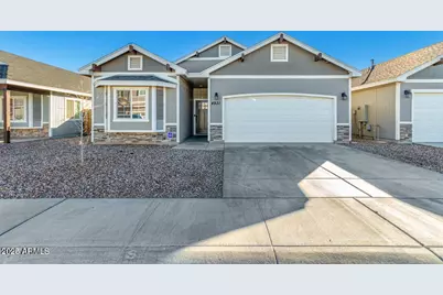 4931 S 11th Place, Phoenix, AZ 85040 - Photo 1