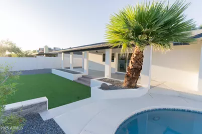 1407 W Utopia Road, Phoenix, AZ 85027 - Photo 1