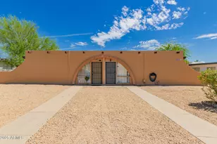 1319 E Vista, Phoenix, AZ 85020 - Photo 1