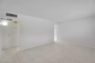 1023 S Ocotillo Dr, Apache Junction, AZ 85120 - Photo 5