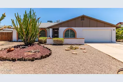 3833 W Woodridge Drive, Glendale, AZ 85308 - Photo 1