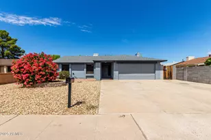 10852 N 39th Ave, Phoenix, AZ 85029 - Photo 1