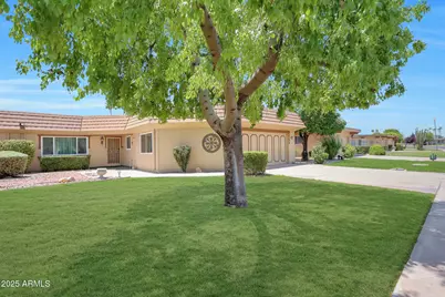 10461 W Hutton, Sun City, AZ 85351 - Photo 1