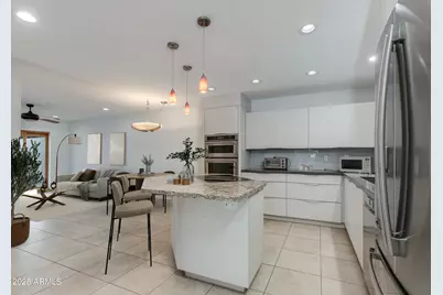 5333 N Las Casitas Place, Phoenix, AZ 85016 - Photo 1