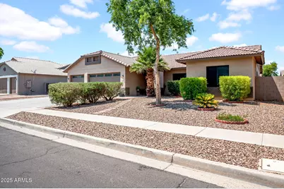 7814 W Encinas Lane, Phoenix, AZ 85043 - Photo 1