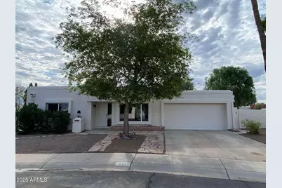 851 E Michelle Drive, Phoenix, AZ 85022 - Photo 1