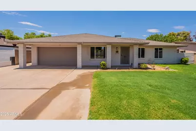 9018 N 39th Avenue, Phoenix, AZ 85051 - Photo 1