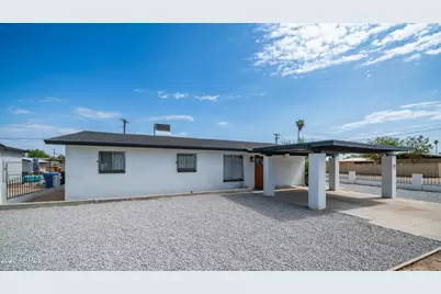 1818 E Atlanta, Phoenix, AZ 85040 - Photo 1