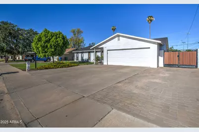 658 N Hosick Circle, Mesa, AZ 85201 - Photo 1