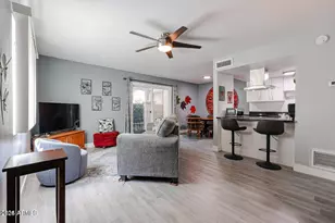 1225 E Lawrence Ln, Phoenix, AZ 85020 - Photo 1