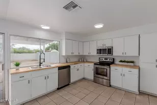 9540 N 66th Dr, Glendale, AZ 85302 - Photo 1